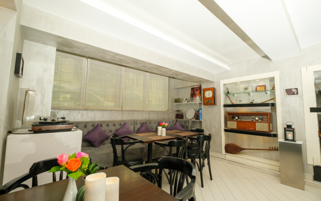 Maestro Hotel