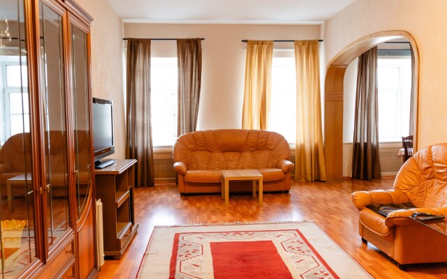 Gold Triangle BM 11 Apartments