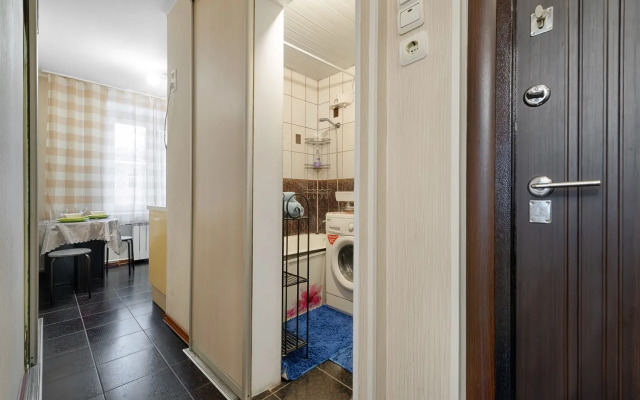 Comforthomes metro Krestyyanskaya Zastava Apartments