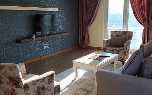 Myy Suites Apart-Hotel