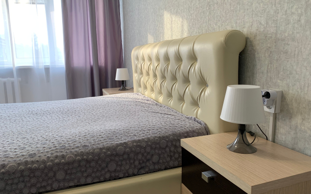 Квартира трехкомнатная в центре полностью оборудована для проживания