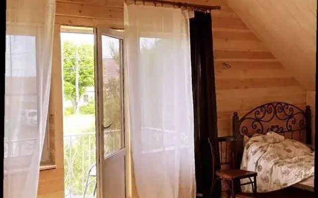 V Derevne Zatishe Private House