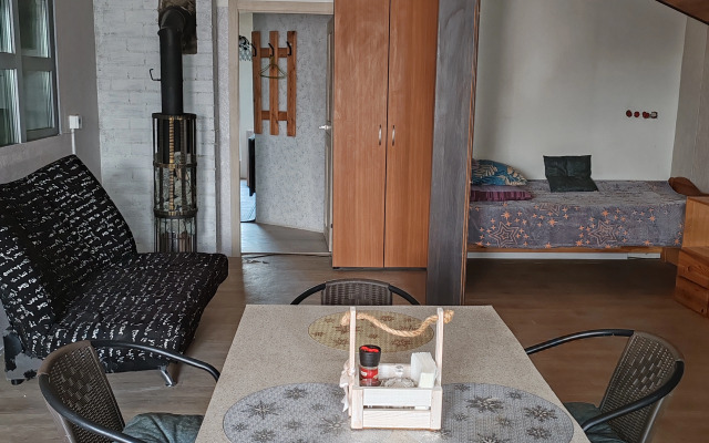 Частный дом Часть этажа или весь мансардный этаж частного дома