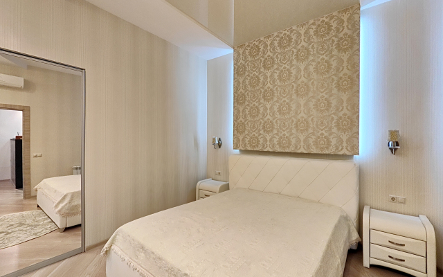 Апартаменты Евротрешка с видом на море