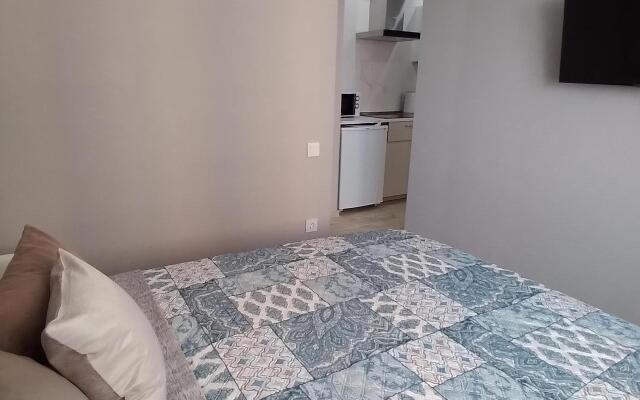 Studiya (8) g. Novorossijsk Ul. Shevchenko 22-426 Living Quarters