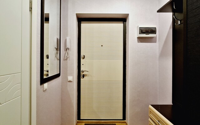 Apartments Salyutina 2B flat 192