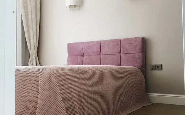 Na Krymskoy 89 (489) Flat