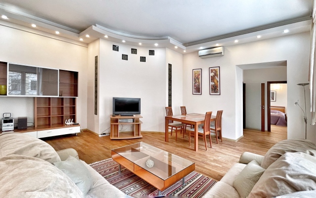 Апартаменты Elite Realty на Караванной 11