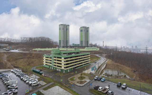 Квартира очень уютная и аккуратная с видом на море