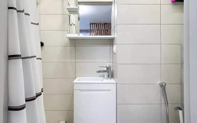 Sovremennaya Studiya Ryadom S Vokzalom Flat