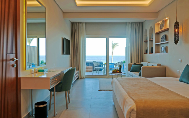 Sunrise Remal Beach Resort