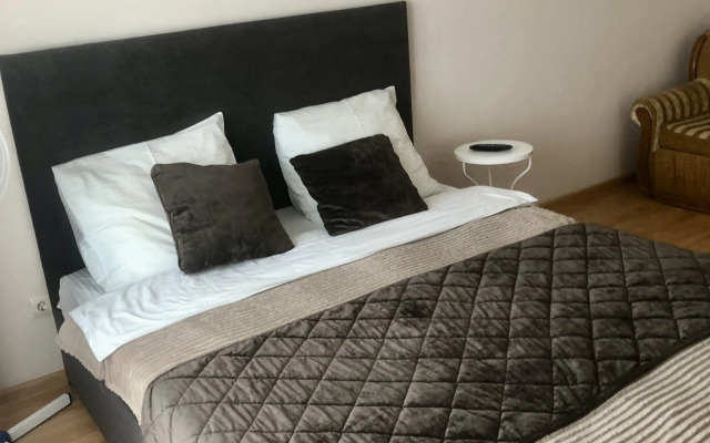 Квартира на  Эпроновской 1