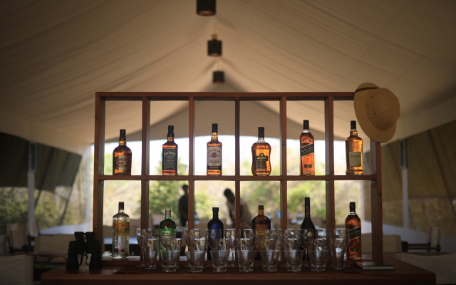 Topan Yala – Luxury Tented Safari