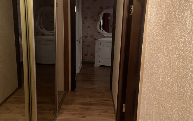 Dvukhkomnatnaya v Peshey Dostupnosti do Tsentra Goroda Flat