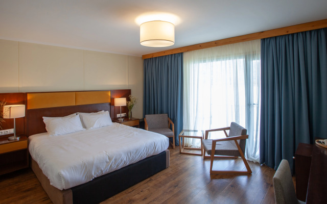 Курортный отель Moretoni Lake