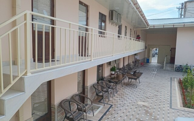 Raxmatjon Guest House