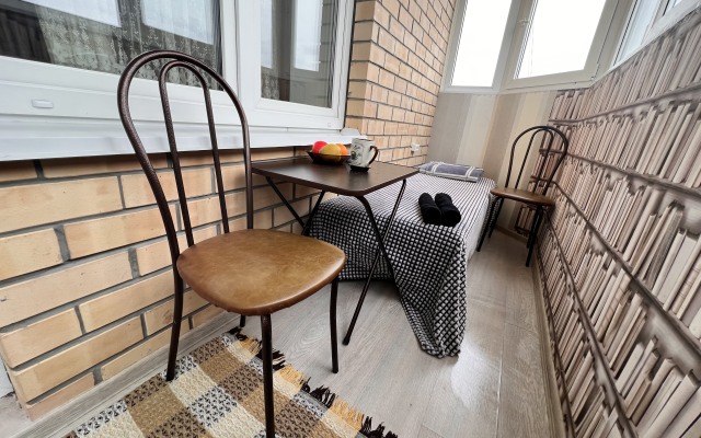 1kv South Port Shopping center Favorite of Demyan Bedny 92 Apartments