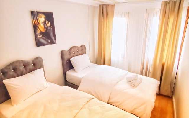 Taksim History Wooden Hostel