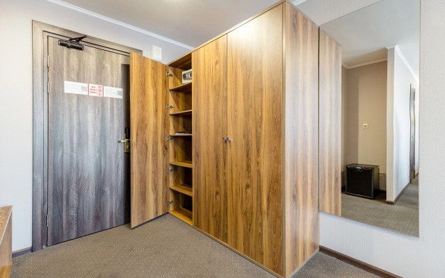 Hotel Mayak