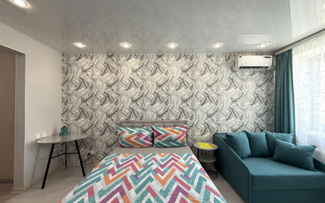 V ZHK Vidnyj Solnce Vstayot k Obedu Apartments