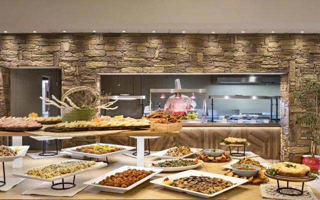 Отель Blu Hotel Morisco