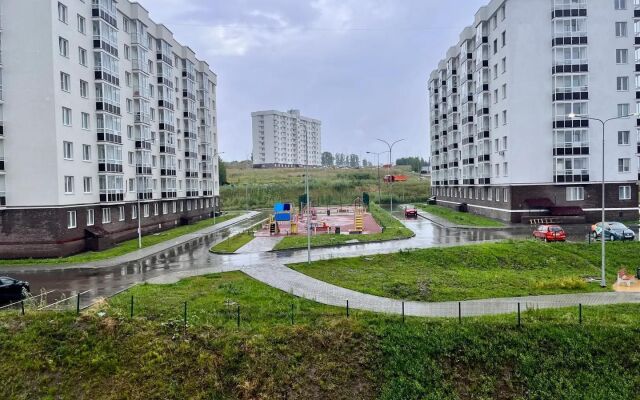 Stilnaya Odnushka S Pilonom. Shweyzariya, Okeanis, Sportbaza Novinki Flat