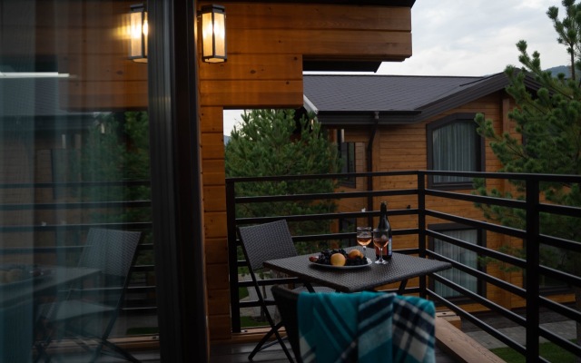 Legenda Manzheroka Guest House