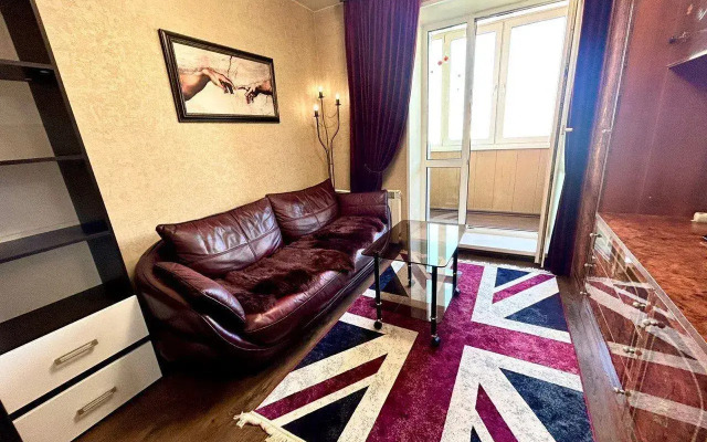 Na Partizanskom Prospekte 13 Flat