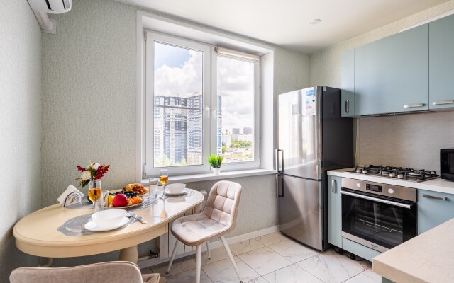 Improved two-room apartment on Akademika Yangel metro station