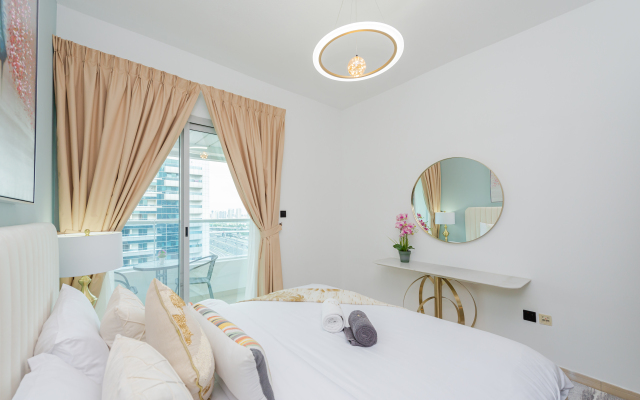 Marco Polo - 1BR with Marina Views Near Metro & Marina Mall Apartments