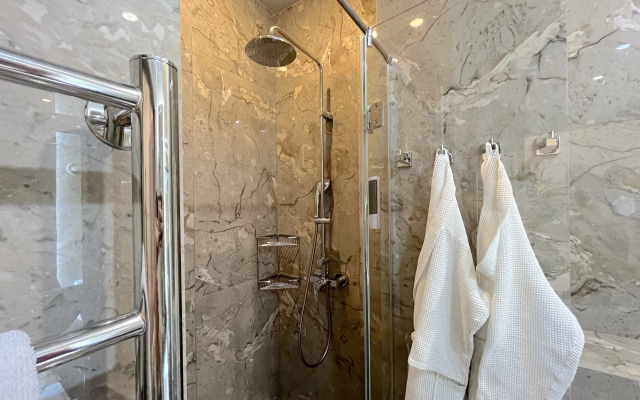 Apartamenty inSochi s vidom na Navaginskuyu N431