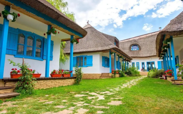 5 Chirpici Hotel