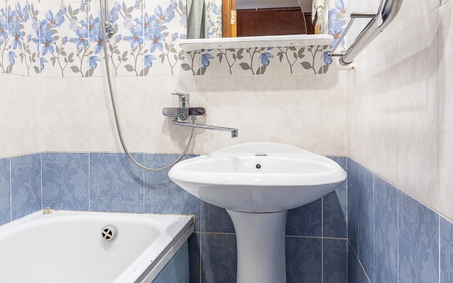 Na Kotelnikova Ryadom S Tsentrom Almazova I Doktrinoy Flat