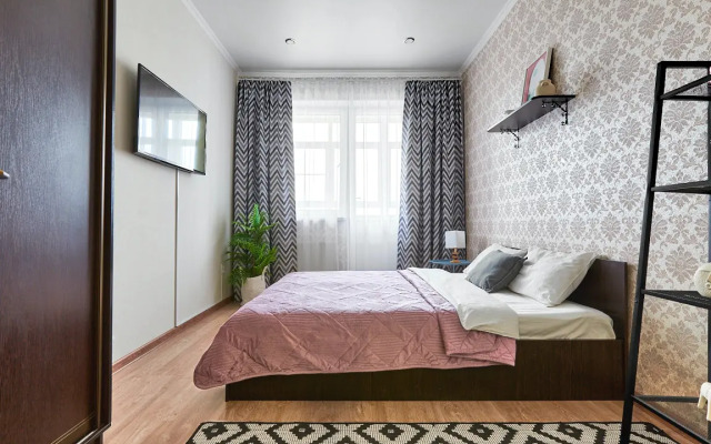 Uyutnaya dvukhkomnatnaya nedaleko ot parka Galitskogo Flat