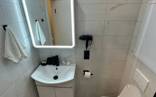 Квартира Модная Студия у Метро Ладожская