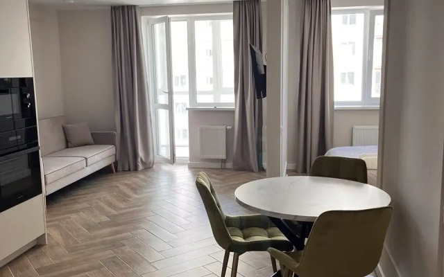 Uyutnaya Kvartira s Novym Remontom Flat