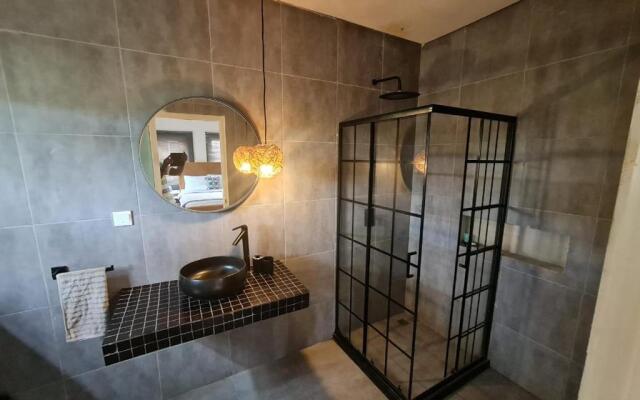 Serenity Residences & Spa, Kokrobite Beach Hotel