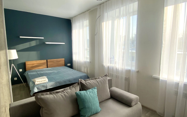 Flat Stilnaya Studiya V Tsentre S Krugloy Vannoy