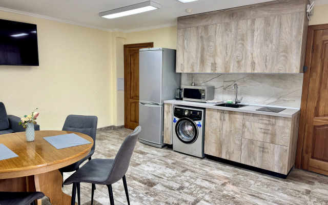 V uyutnom dvorike 3B Apartments
