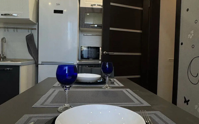 V Sovpemennom Zhilom Komplekce Flat