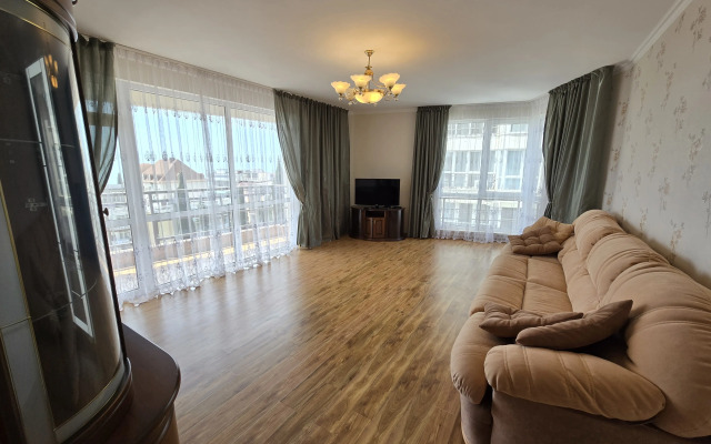 Prostornaya s vidom na more Flat