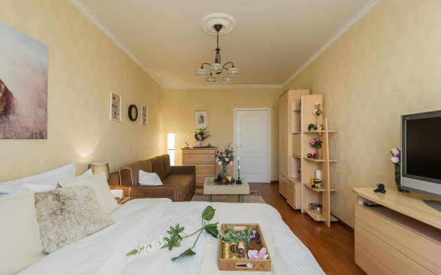 GM s Vidom na Zoopark i Moscow city Apartments