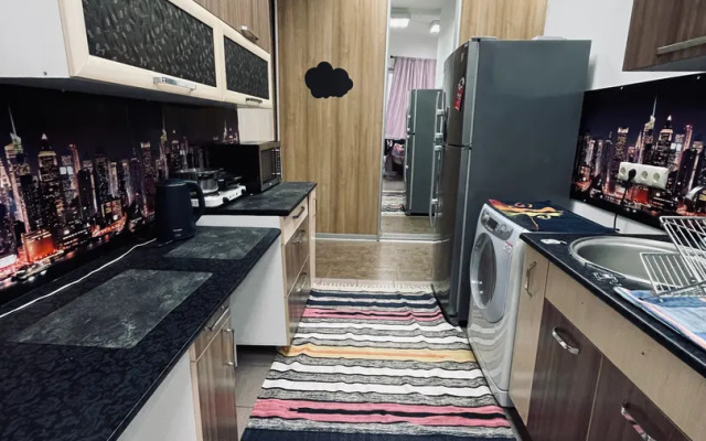 S Vidom na Yenisey i Stolby Apartments