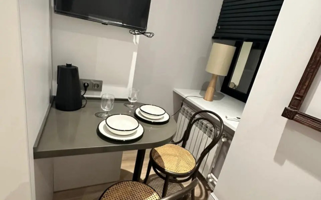 Апартаменты Дизайнерская студия в центре столицы