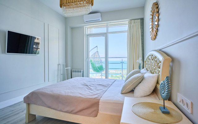 Апартаменты с Шикарным Видом на Море в Центре Сочи