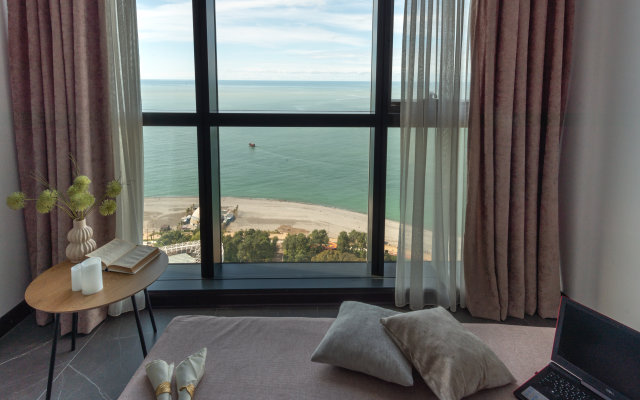 Ocean Breeze Retreat - honeymoon sea view resort Apartments