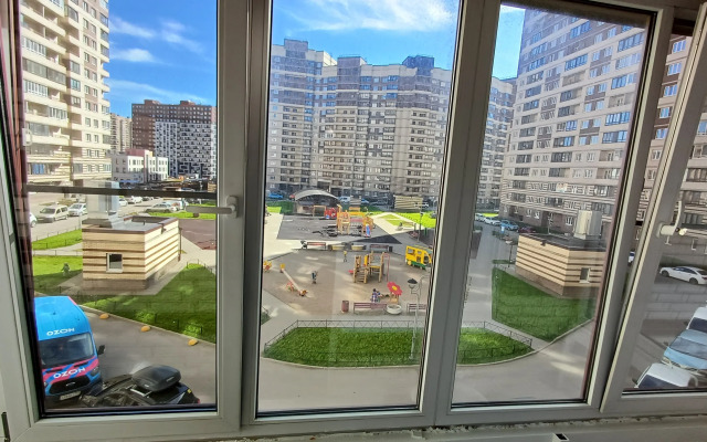 Uyutnaya Studiya V Murino Flat