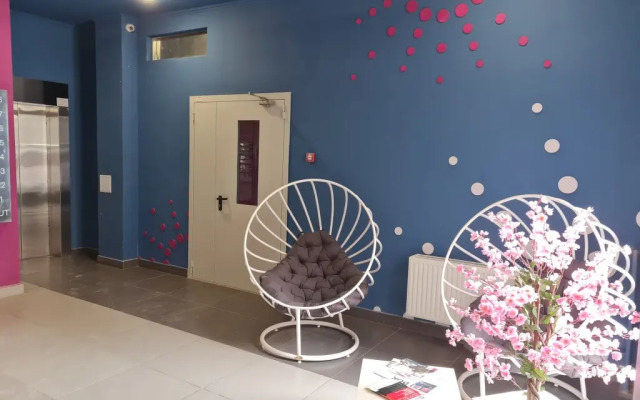 Panda Home v tsentre vozle naberezhnoy i akvaparka Apartments