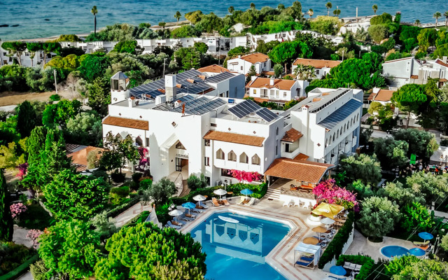 Arinnanda Hotel