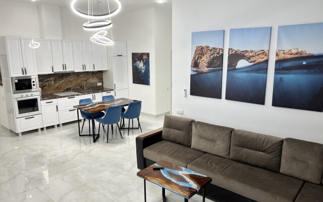 Апартаменты 70кв. метров в центре города